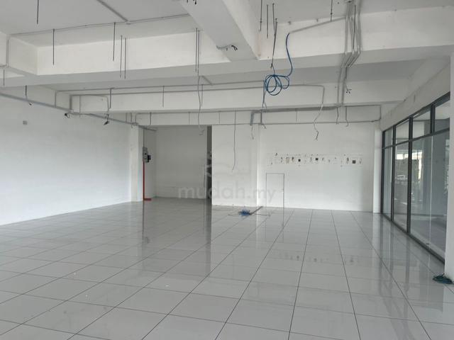 Kolombong The 6th Storey l Gound Floor Shop Lot l Fully Glass Window 1