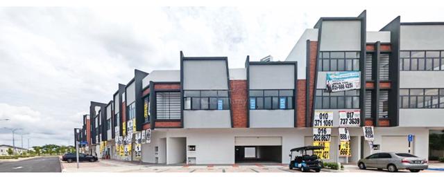 Commercial lot for rent Ground Floor and First Floor at  Gamuda Cove 1