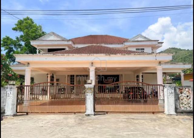 Turun Harga ‼️ Rumah Banglo Besar 2Tingkat Di Kg Baru kerteh 1