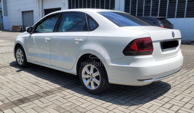 2018 Volkswagen VENTO 1.6 COMFORTLINE (A) - 2
