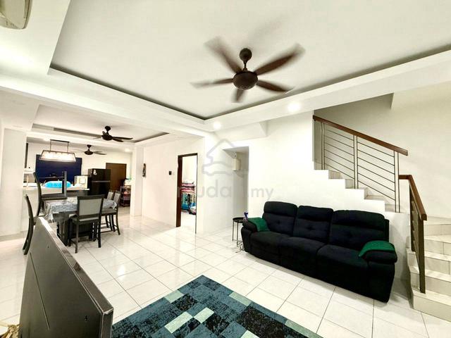 TERMURAH+ RENOVATED🔥Double Storey Terrace Taman Desiran Bayu, Puchong 1