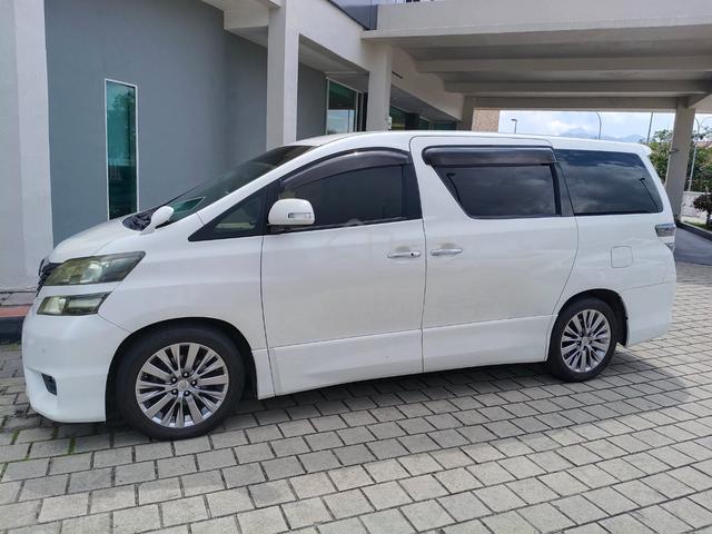 Toyota Vellfire tahun 2009/2013 - 5