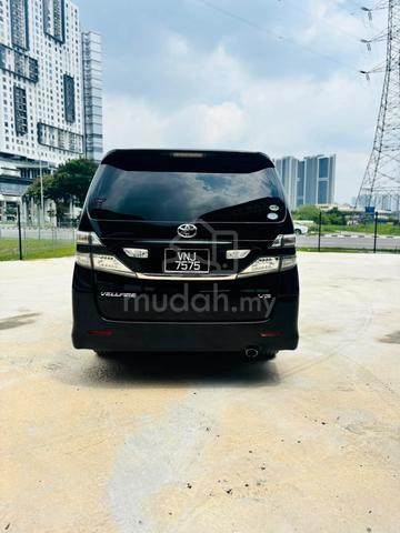 Vellfire 3.5 Z G-Edition AWD 6 SPEED A 4 DOOR - 2