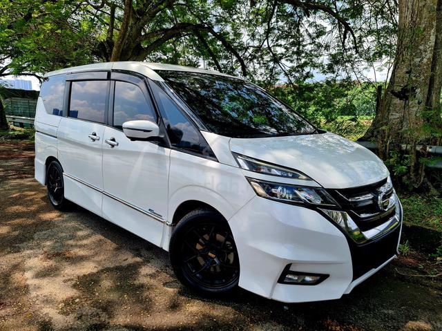Nissan Serena 2.0 Premium Highway Star LeatherSeat - 1