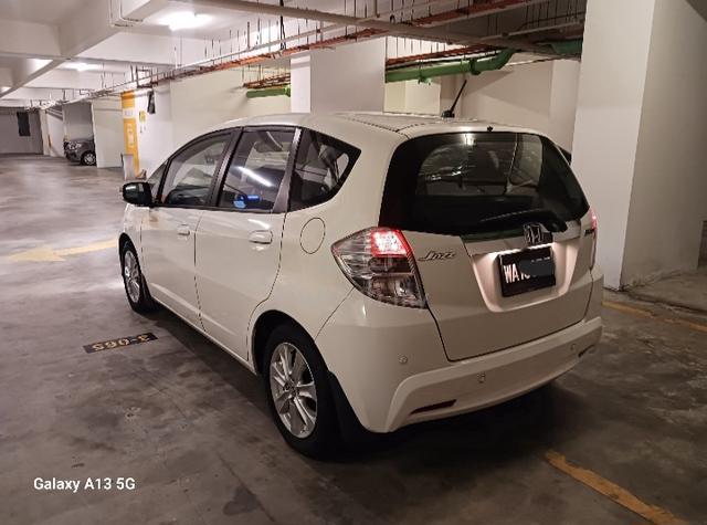2014 Honda JAZZ 1.3 HYBRID FACELIFT (A) - 4