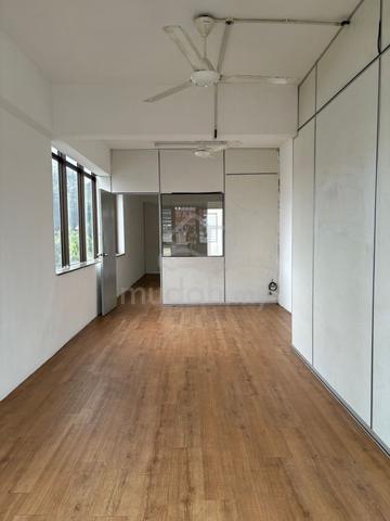 SERI NIBONG MALVEST 1st Floor Shop 1200sf Facing Main Road Freehold 1
