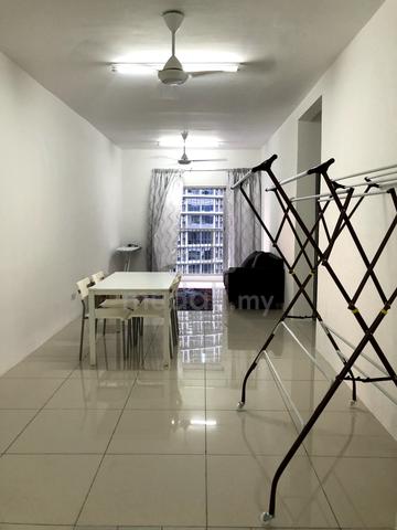 Bilik sewa kerinchi residensi khas perempuan near lrt university 1