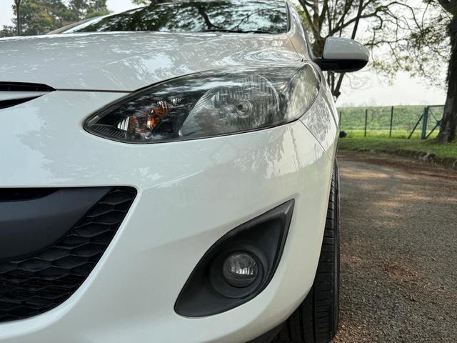 2012 Mazda 2 1.5 V (A) HATCHBACK/ANDRIOR PLAYER - 5