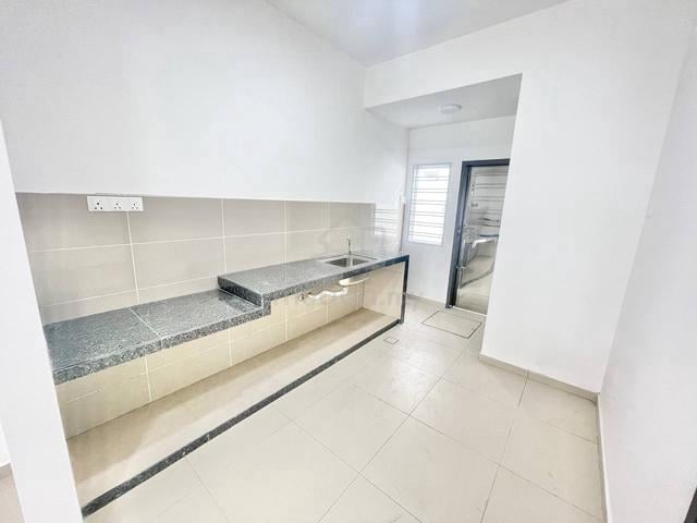 House For Rent @ Aster Height Gelang Patah 1