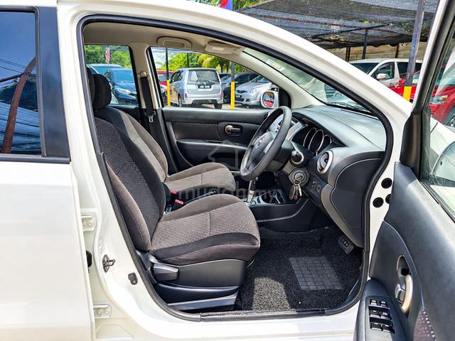 2012 Nissan LIVINA 1.6 (AUTO) - 4