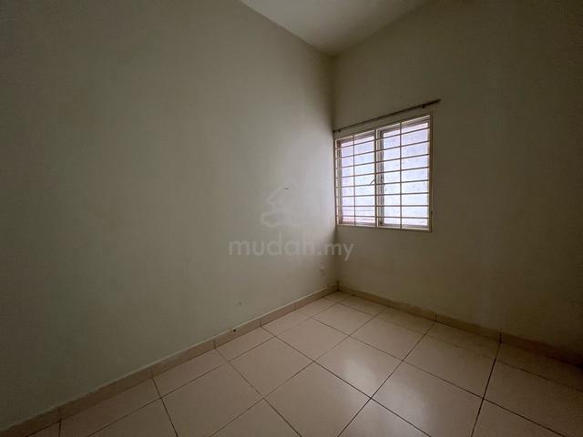 Below market price, gated & guarded, ready to move in, good location 4