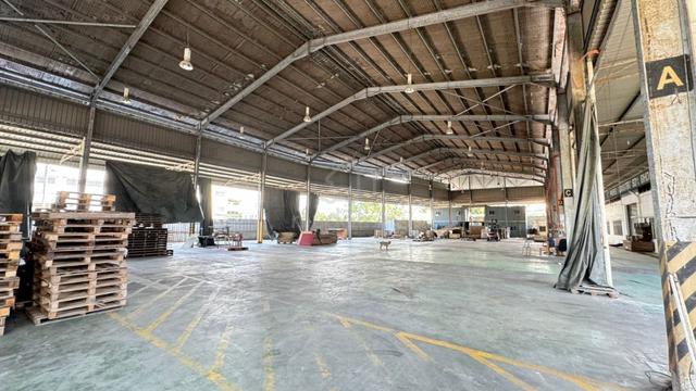 Seri Alam Semi-D Factory - for rent 1