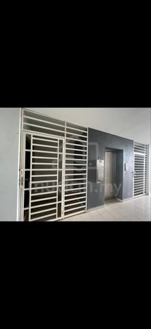Taman Bukit Inai Apartment (Nilai) 1