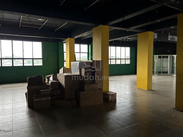 Plaza Juta Office / Shop lot / 2nd and 3rd floor / Likas 1