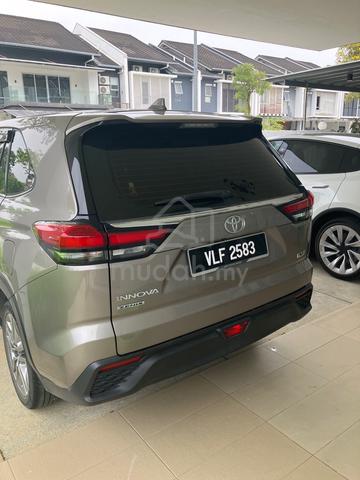 2023 Toyota Innova Zenix 2.0V 1 Owner - 4