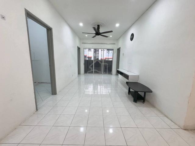 Putra Indah Apartment 1