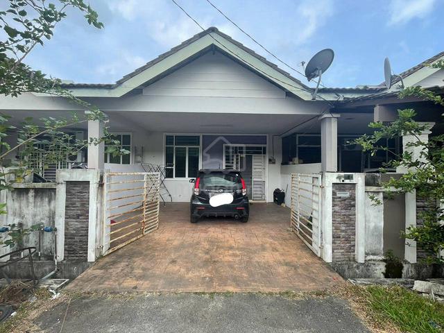 Teres Setingkat Taman Banggol Permai, Kemaman [STRATEGIC LOCATION] 1