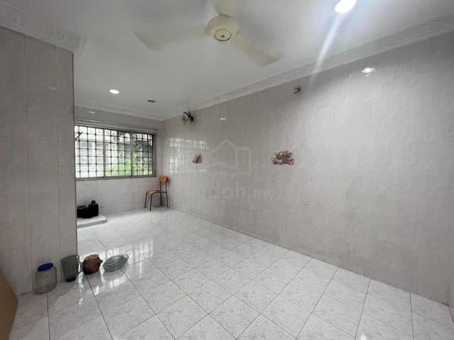 70% MAJORITY CHINESE FULLY RENOVATED Taman Sentosa NR Bandar Putera 2