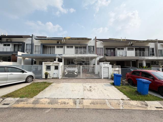 Freehold Double Storey Aman Putri Seksyen U17 Shah Alam Selangor 1