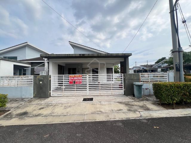 [BELOW VALUE 100k]Roseville Bandar Puteri Jaya Semi-D Corner Lot 1