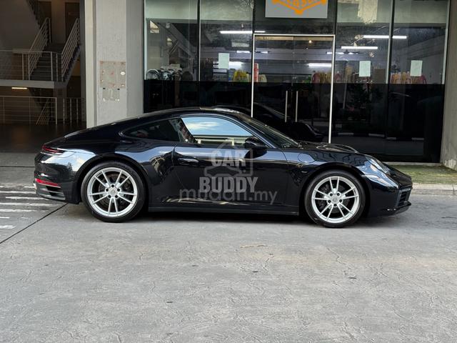 2020 Porsche 911 Carrera 4 3.0 - 3