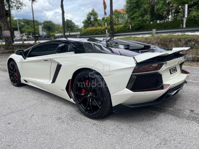 2015 Lamborghini AVENTADOR 6.5 LP 700-4 20K KM - 2