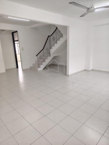 Iping DS Terrace Batu Maung Good For Employee Stay Near Ocbc Southbay 1
