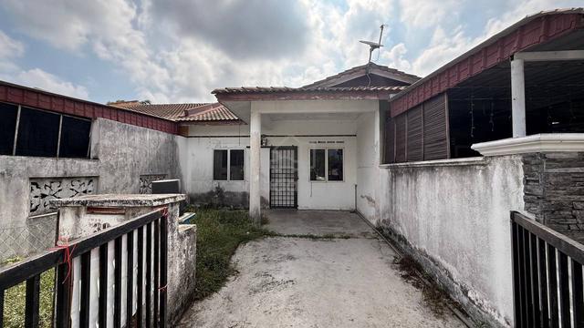 [Freehold+Cheapest] Jalan BB Taman Banting Baru, Banting 1