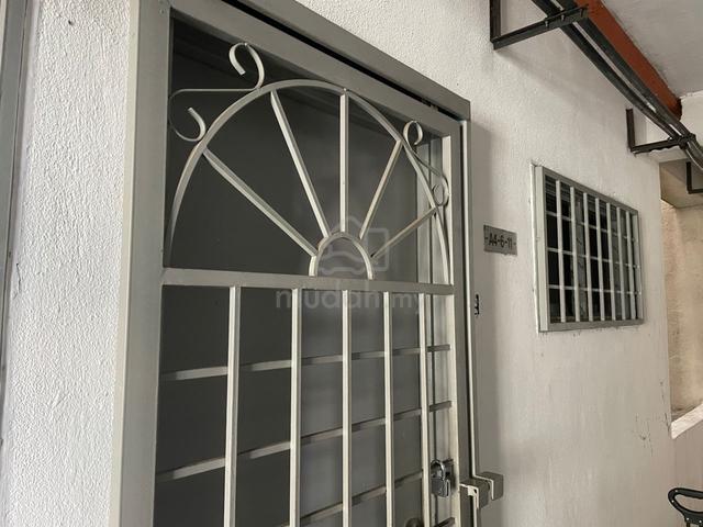 Flat Taman Bukit Segar 1