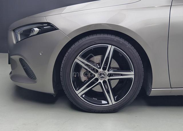 MIL49K 2019 Mercedes Benz A-CLASS 1.3 FSR MERC - 5