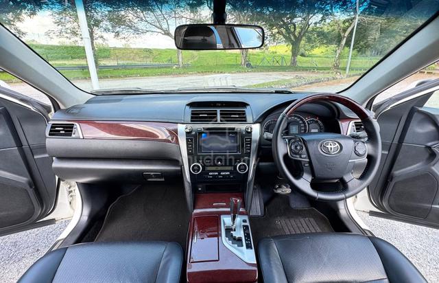 2013 Toyota CAMRY 2.5 V PREMIUM NEW FACELIFT (A) - 5