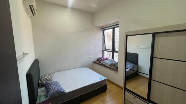 Country Garden Danga Bay / CIQ / Shuttle bus / JB Town / Room / Larkin 1