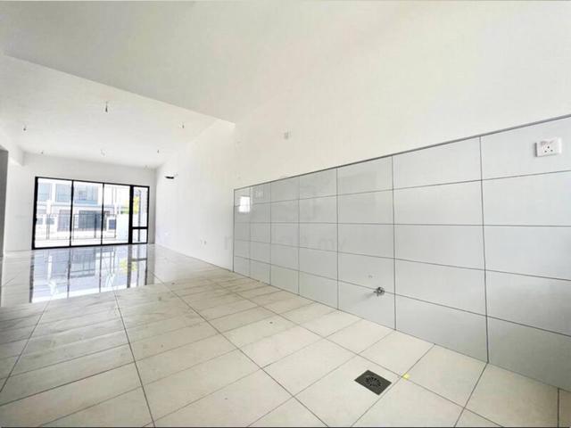 [Freehold] 2 Storey House @ Nadira Bukit Raja Klang 4