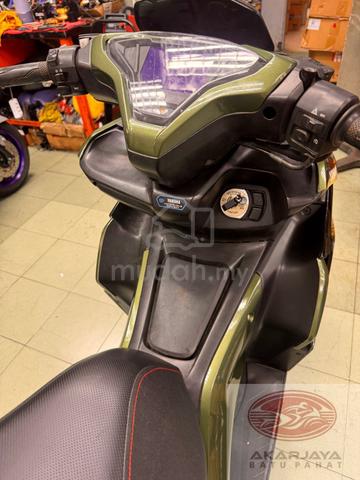 yamaha NVX  155 v2 1644  standard - photo 5 of 8