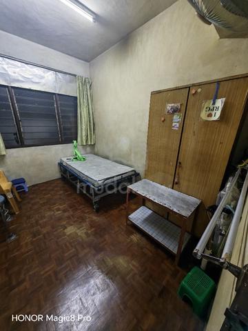 bilik leleki untuk disewa bayan baru 1