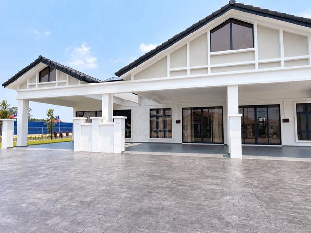 Included Solar Panel Freehold Full Loan Single Storey Masjid Tanah 1