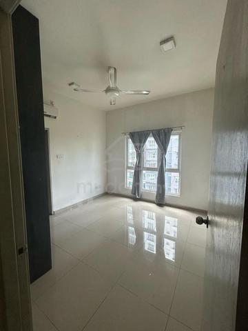 Seasons Luxury Apartments @ Amara Larkin 1