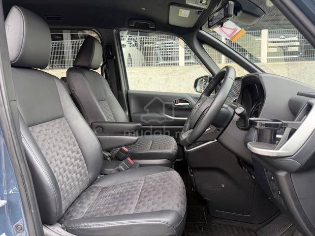 2023 Toyota VOXY 2.0 S-Z (Unreg)Full Spec - 3