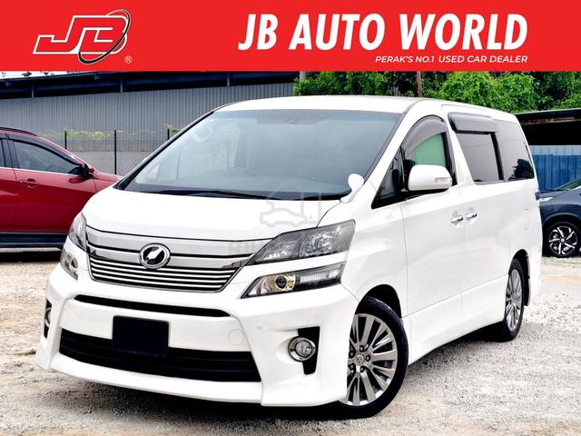 2013 Toyota Vellfire 2.4 Golden Eye 5-Years Wrrnty - 1