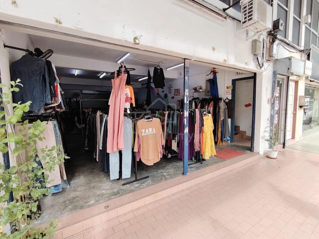 Busy Area Ground Floor Shop High Traffic of customer Melaka Raya 1