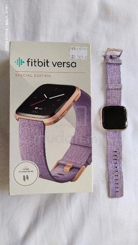 Fitbit versa discount special edition sale