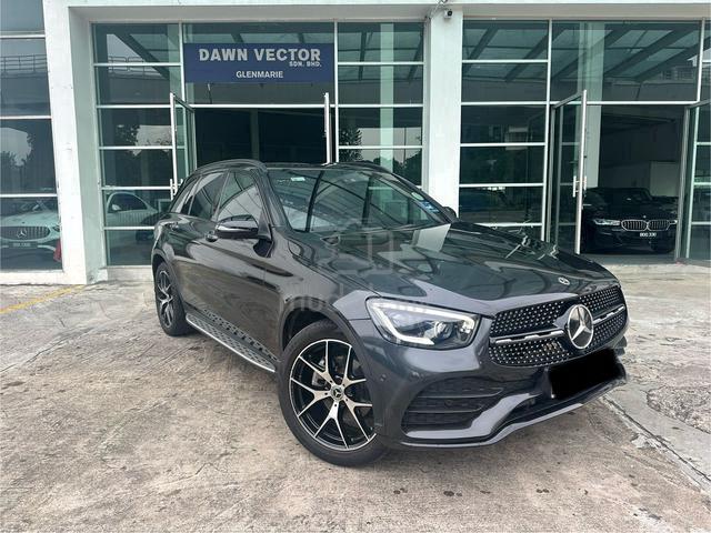 2022 Mercedes Benz GLC300 - 1