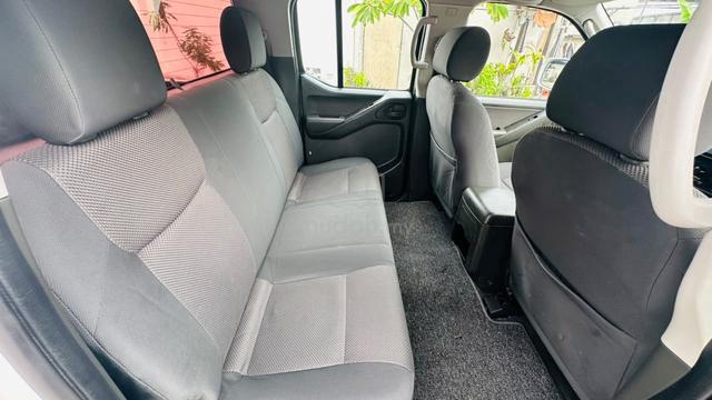 2015 Nissan NAVARA 2.5Turbo(Manua) 4x4 6Speed - 4