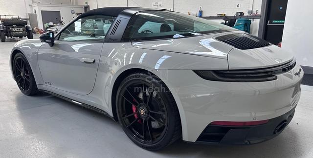 2023 Porsche 911 (992.1) Targa 4 GTS - 2