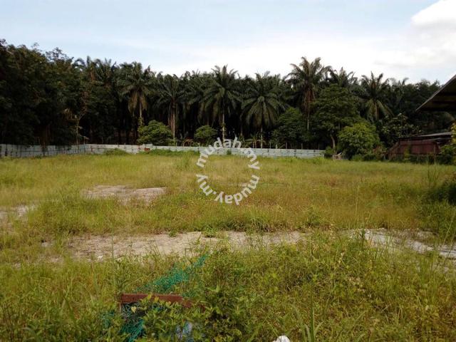 Ulu Tiram/wan fu /Flat Land/1 acres 1