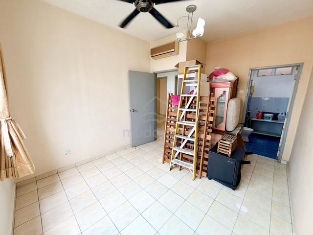 Indah Court Apartment (Bukit Indah) 1