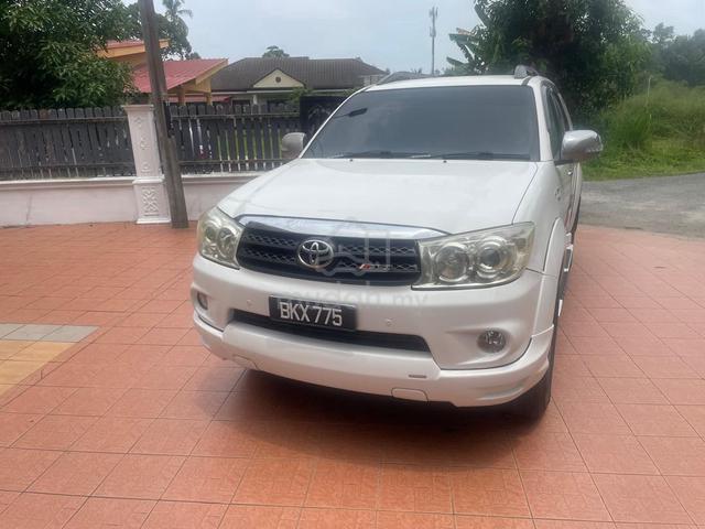 2010 Toyota FORTUNER 2.7 V TGN51R-NKPSKE FACELIFT - 4