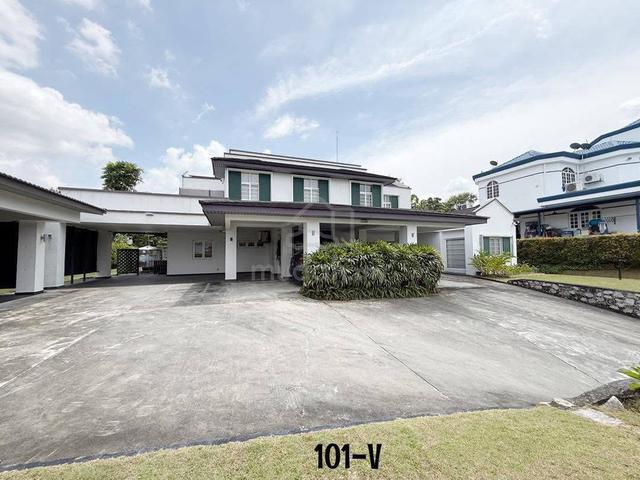 Seksyen 13 Shah Alam Double Storey Bungalow Renovated Good Condition 1