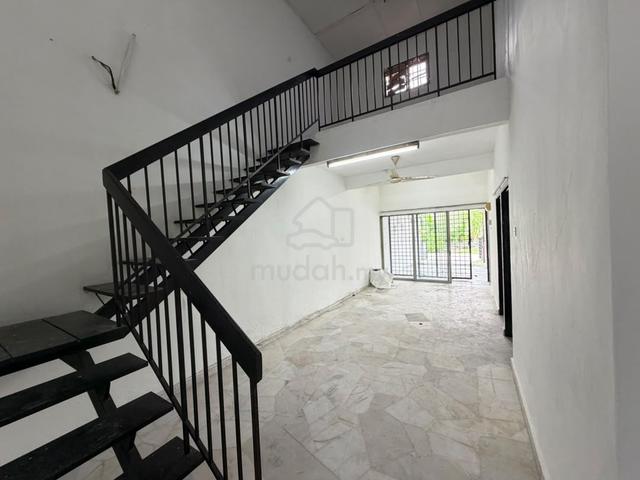 1.5 Storey Taman Garing Jaya, Rawang (near to school n Rawang toll) 1