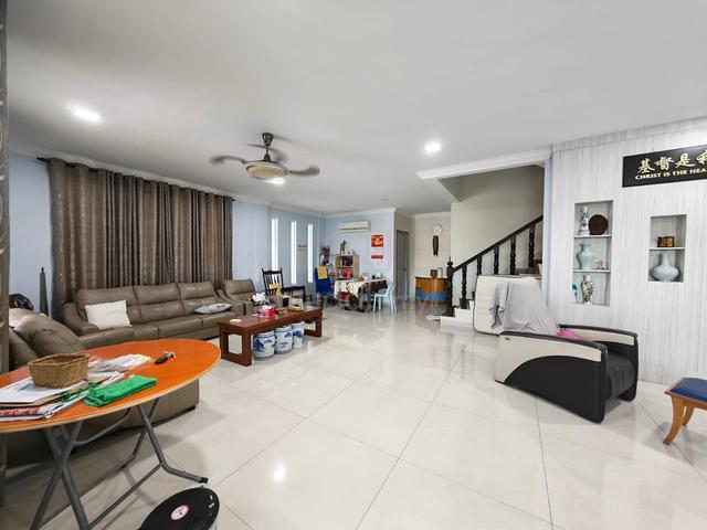 Double Storey Semi-Detached House For Sale📍Jalan Stampin Barat, 8.1pt 1